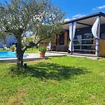 Small Ferienhaus *