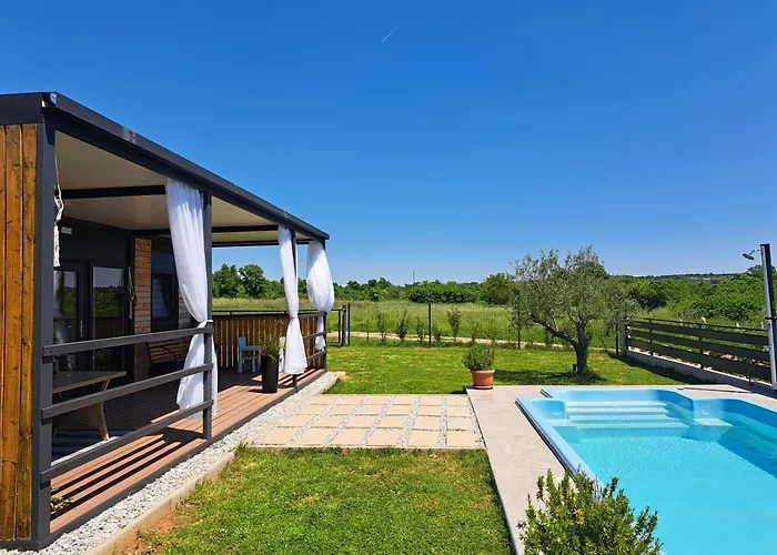 Small Tatil Evi Manjadvorci