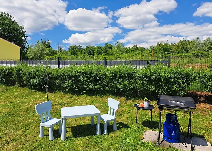 Small Tatil Evi Manjadvorci